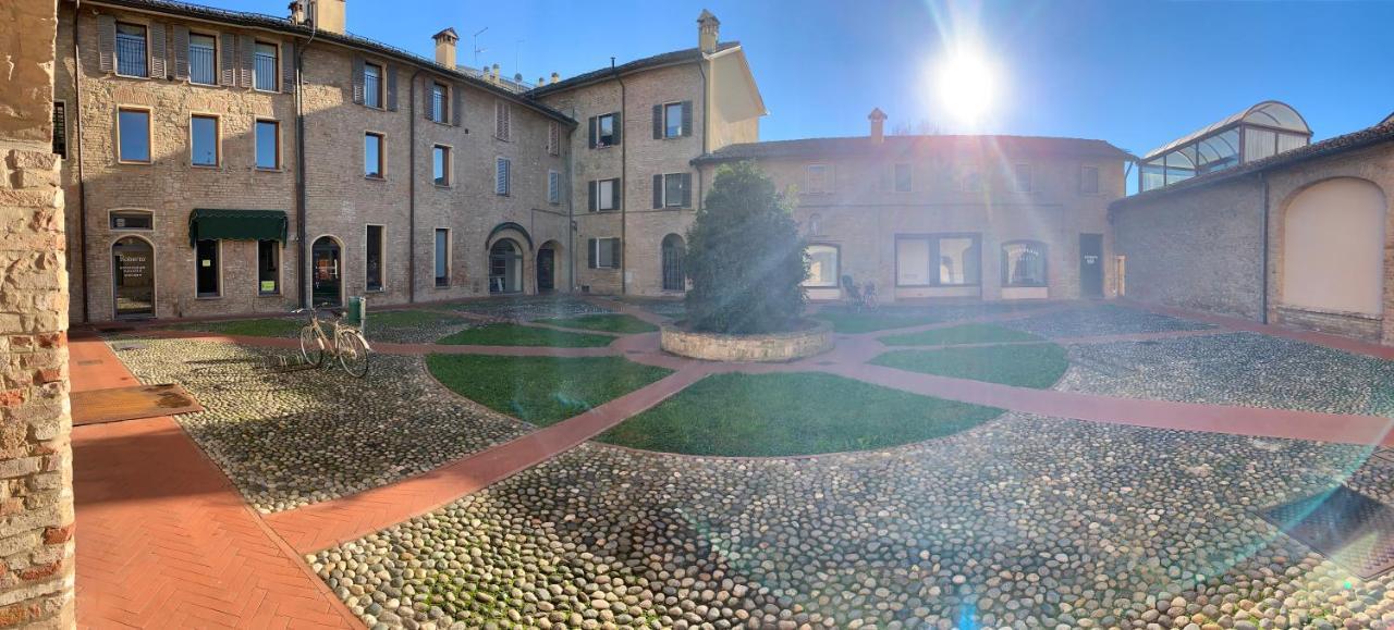 La Rocca Luxury Apartment Parma Buitenkant foto